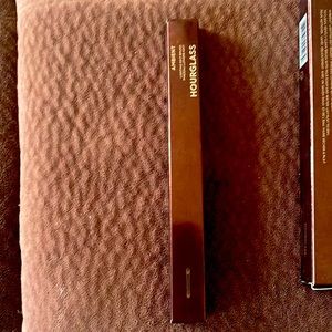 Hourglass lightning edit brush